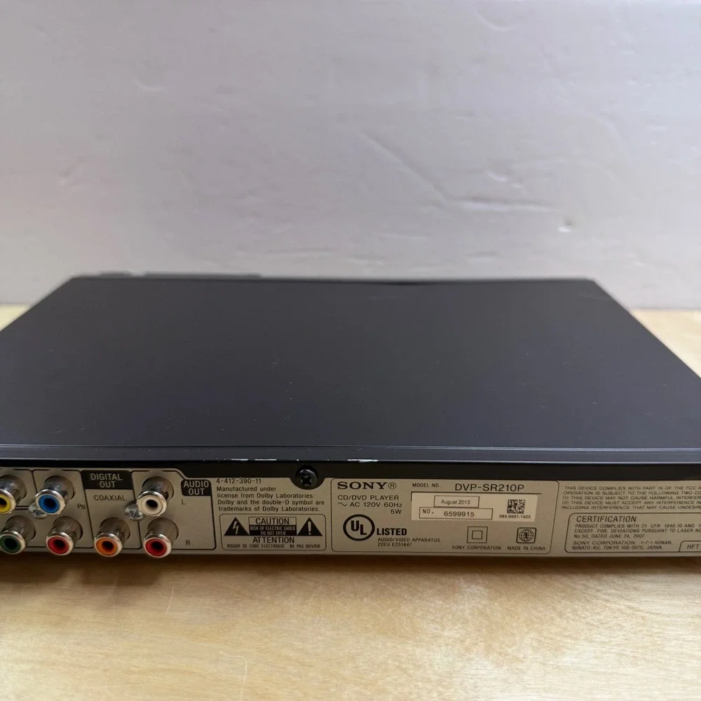 Sony DVP-SR210P DVD Player Black Progressive Scan with Remote and AV Cables